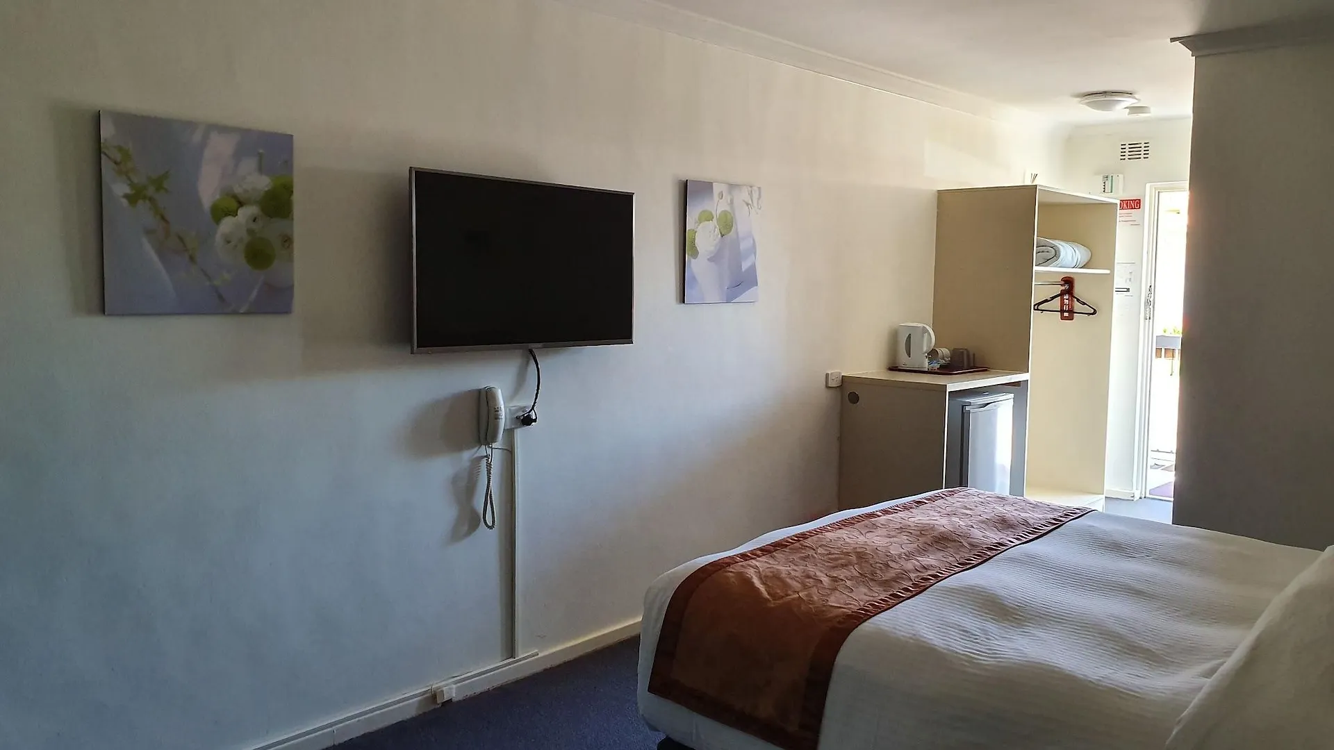 Econo Lodge Rivervale Perth 0*,  Avustralya